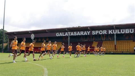 Galatasaray ın kamp kadrosu belli oldu TRT Spor