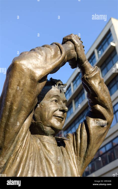 Brian Clough Statue Nottingham City Centre Uk Stock Photo Alamy