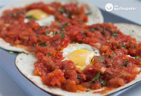 Cómo hacer huevos rancheros Receta de un desayuno a la mexicana