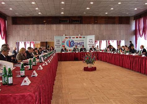 Об организации Coomet