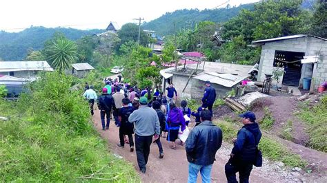 M S Familias Desplazadas De Chenalh Regresaron A Sus Hogares Diario