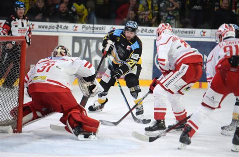 DEL2 Tigers Bayreuth verlieren Derby bei den Selber Wölfen