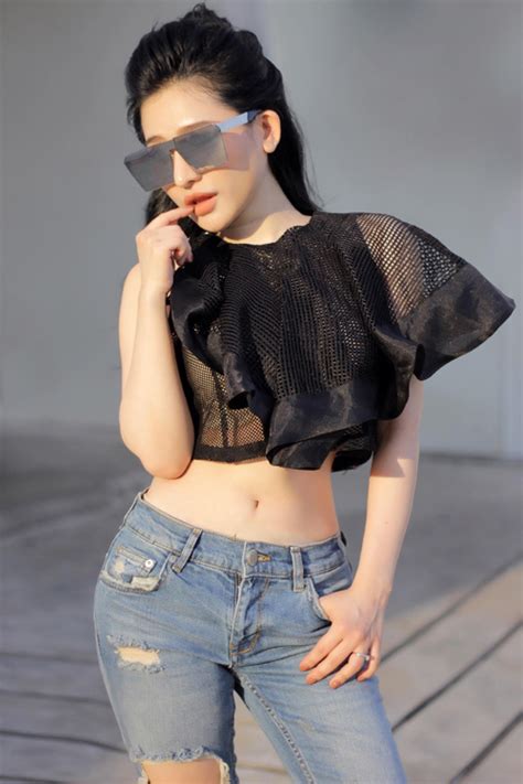 Hot girl Ivy tái xuất với phong cách gợi cảm Người đẹp Việt Giải Trí