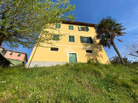 Vendita Villa Plurifamiliare In Via Madonna Delle Vigne Genova Ottimo