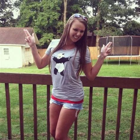 Hot Girls That Prove Short Shorts Are The Best Kind Of Shorts Pics