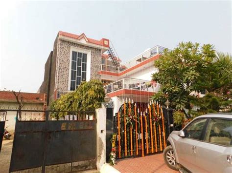 Av Hostel Pghostels In Alpha 1greater Noida