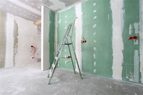 Should You DIY Drywall Installation or Leave it to the Pros?