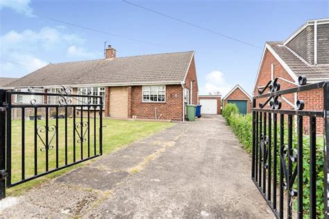 3 Bedroom Semi Detached Bungalow For Sale In Kesteven Court Habrough