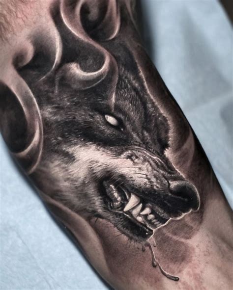 A wolf done by Me at Dark Age Tattoo Studio some time ago. Hope you all ...