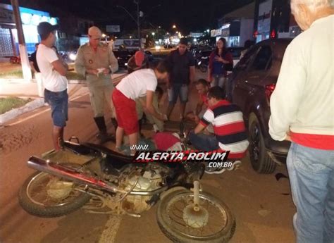 Rolim De Moura Motociclista Colide Na Traseira De Carro Estacionado