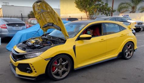 'Phoenix Yellow' Civic Type R Makes Savage 454 Horsepower