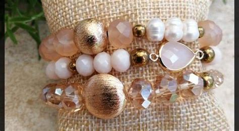 Pin By Grace Diaz On Bisuter A Beaded Bracelets Pearl Earrings Jewelry