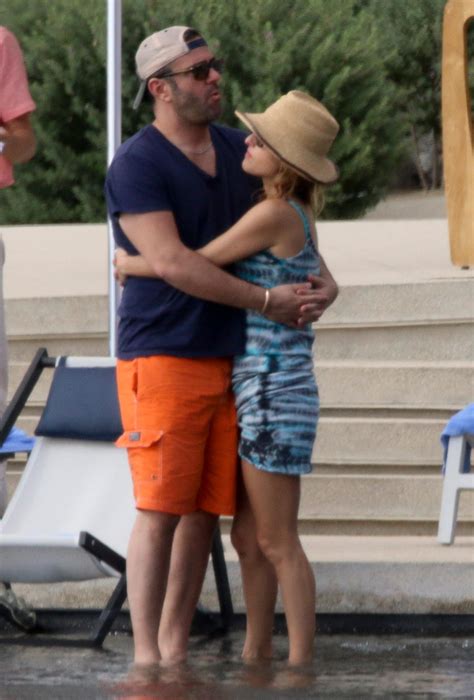 Giada De Laurentiis Shows Lots Of PDA On Vacation With New Boyfriend!
