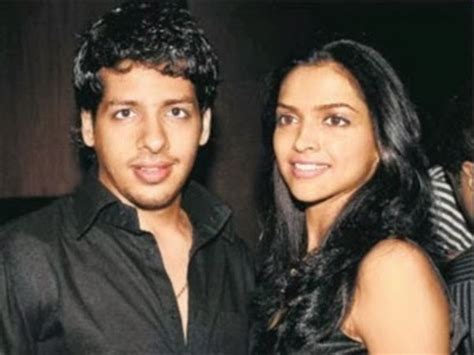 Deepika Padukone Met Ex Boyfriend Nihar Pandya, Deepika Padukone Gave ...