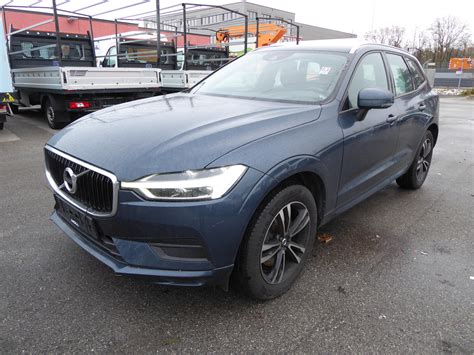 Pkw Volvo Xc T Awd Momentum Geartronic Fahrzeuge Technik