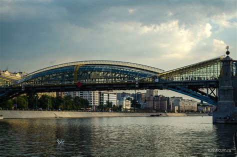 Moskva (Moscow) River - a boat trip through the heart of Moscow