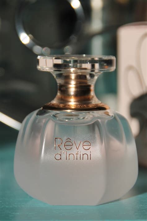 Crystal's Reviews: Lalique Rêve d'Infini