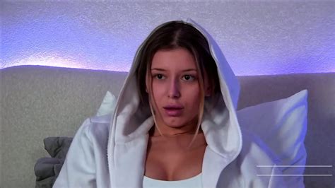 Pretty Teen Big Fake Boobs Webcam Babe Fetsih Show