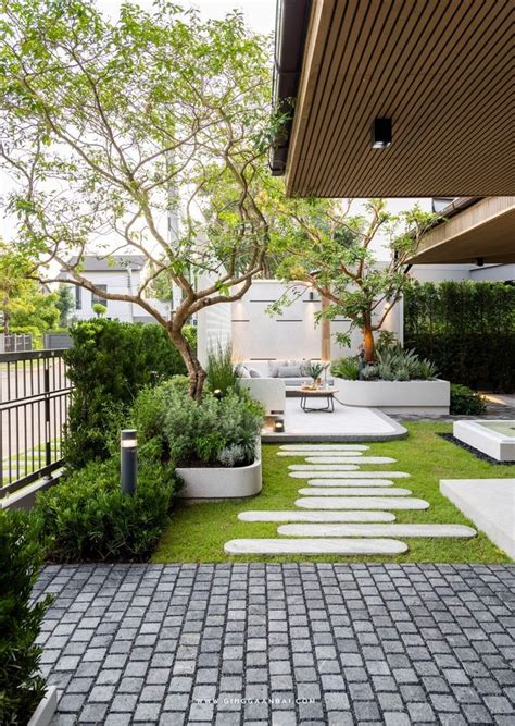 minimalist courtyard garden design