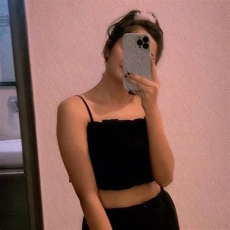 7 Hot Sexy Muskan Siddiqui Bikini Pics