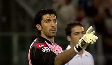 Top-5 saves made by Italian legend Gianluigi Buffon