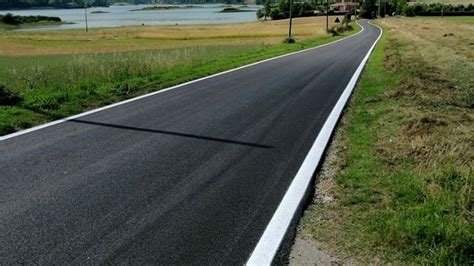 Lago Di Canterno Pubblicata Gara Per Sentieristica Circumlacuale All