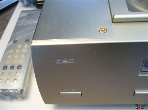 CEC TL 1X CD Transport In Gold Finish Further Reduced Photo 3791745