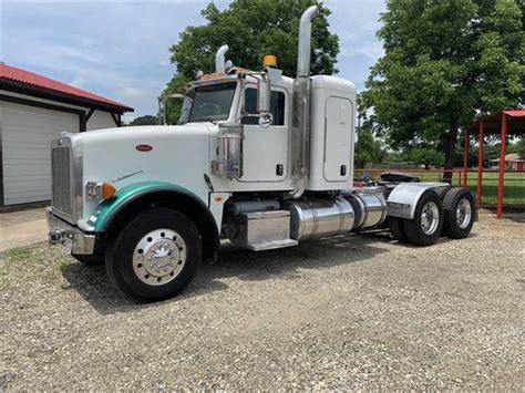 Peterbilt 367