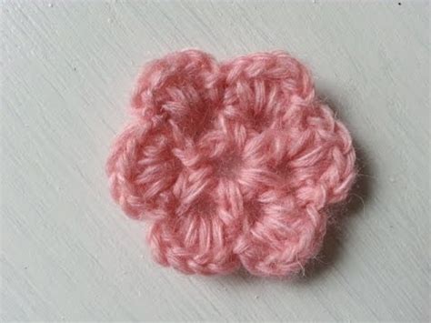 Jak Zrobi Ma Y Kwiatek Na Szyde Ku Easy Crochet Flower Youtube