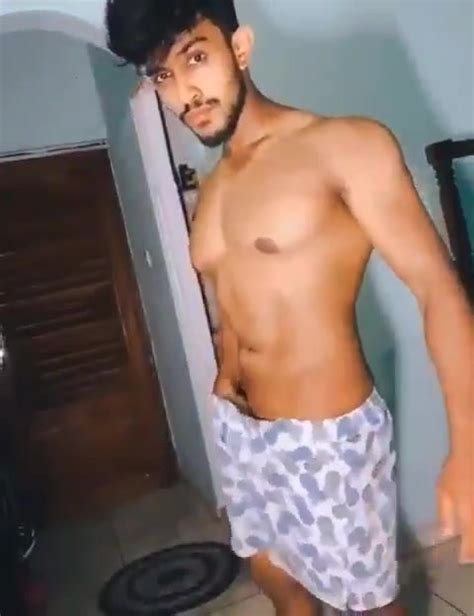 Hot Desi Guy Video Thisvid