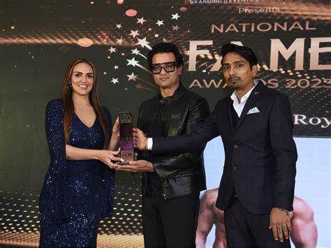 celebrities attend national fame awards  saachi baat