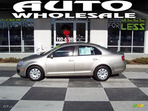 Wheat Beige Metallic Volkswagen Jetta Value Edition Sedan