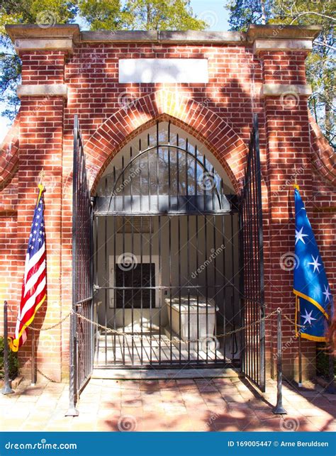 Guide to Cemeteries and Burial Sites in Washington Township 27