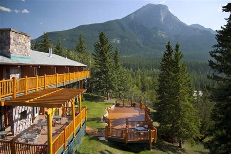 Where to Stay: A Guide to Accommodations in Jasper