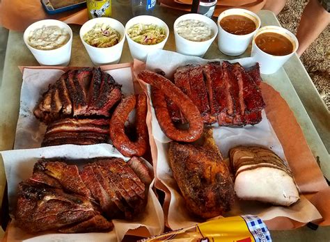 VIP spread @ snows bbq, the #1 bbq place in texas. : r/BBQ
