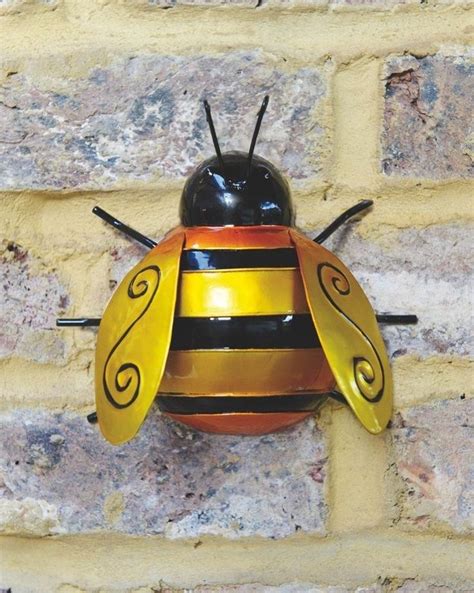 Garden Sculpture Ornament Wall Art Large Bumble Bee Home Art Metal