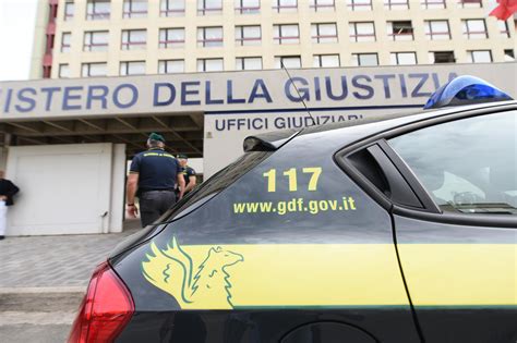 Guardia Di Finanza Scopre Maxi Evasione 300 Milioni Di Iva Non Versata