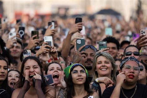 Rock In Rio Adolescentes Tentam Invadir Festival