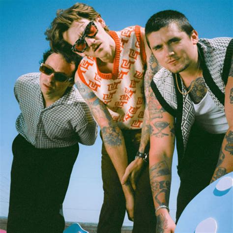 متن و ترجمه آهنگ Sex Drugs Etc متن و ترجمه آهنگ Sex Drugs Etc از Beach Weather