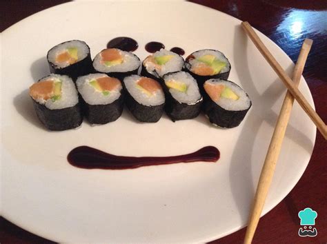 Sushi De Salm N Y Aguacate