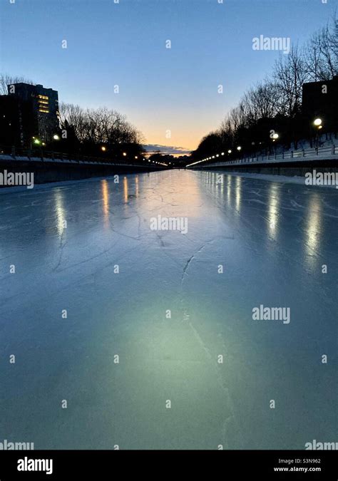 Patinoire canal rideau Banque de photographies et dimages à haute