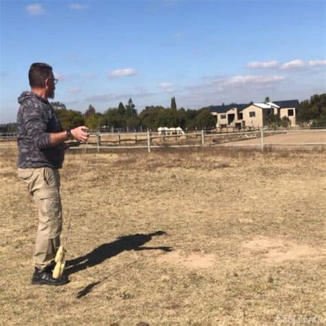 How To Make and Throw a Bola (Step-by-Step Photos)