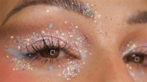 Naked Disco Eye Makeup Is The Dancing Queen Of 2023 Beauty Trends