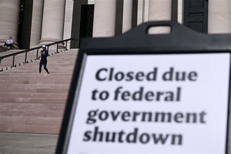 Amid the government shutdown, DC stops issuing marriage licenses