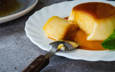 Flan de baunilha cream cheese é fácil de fazer confira o passo a