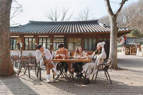 Hot mom hot dad thế hệ mới và loạt câu chuyện giờ mới kể về những thần tượng bỉm sữa vạn