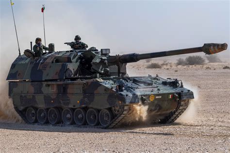 Top 11 Modern Self Propelled Artillery Guns