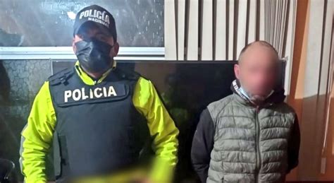 Policía Ecuador on Twitter EN FLAGRANCIA Aprehendimos a un individuo