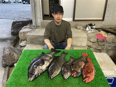 磯釣りで石鯛53㎝・グレ45㎝・イガミ・ゲット！ 一栄丸渡船｜三重県紀北町