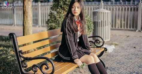 Hot girl 2k sở hữu gương mặt xinh đẹp như thần tượng Hàn Quốc